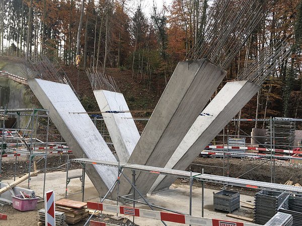 Bachtalbrücke (Südwestumfahrung Sins)